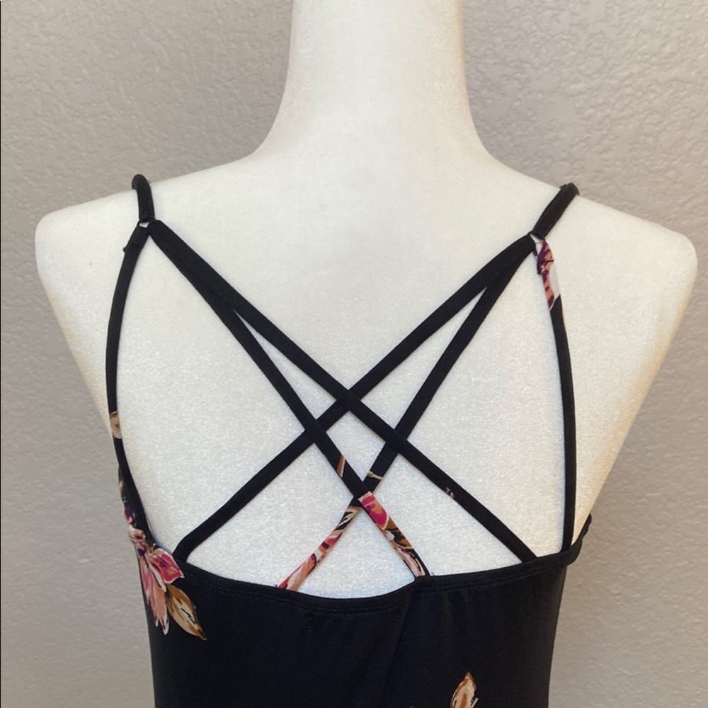 Black Dress with Floral Print, size M. Nine Britton brand. - Picture 4 of 15